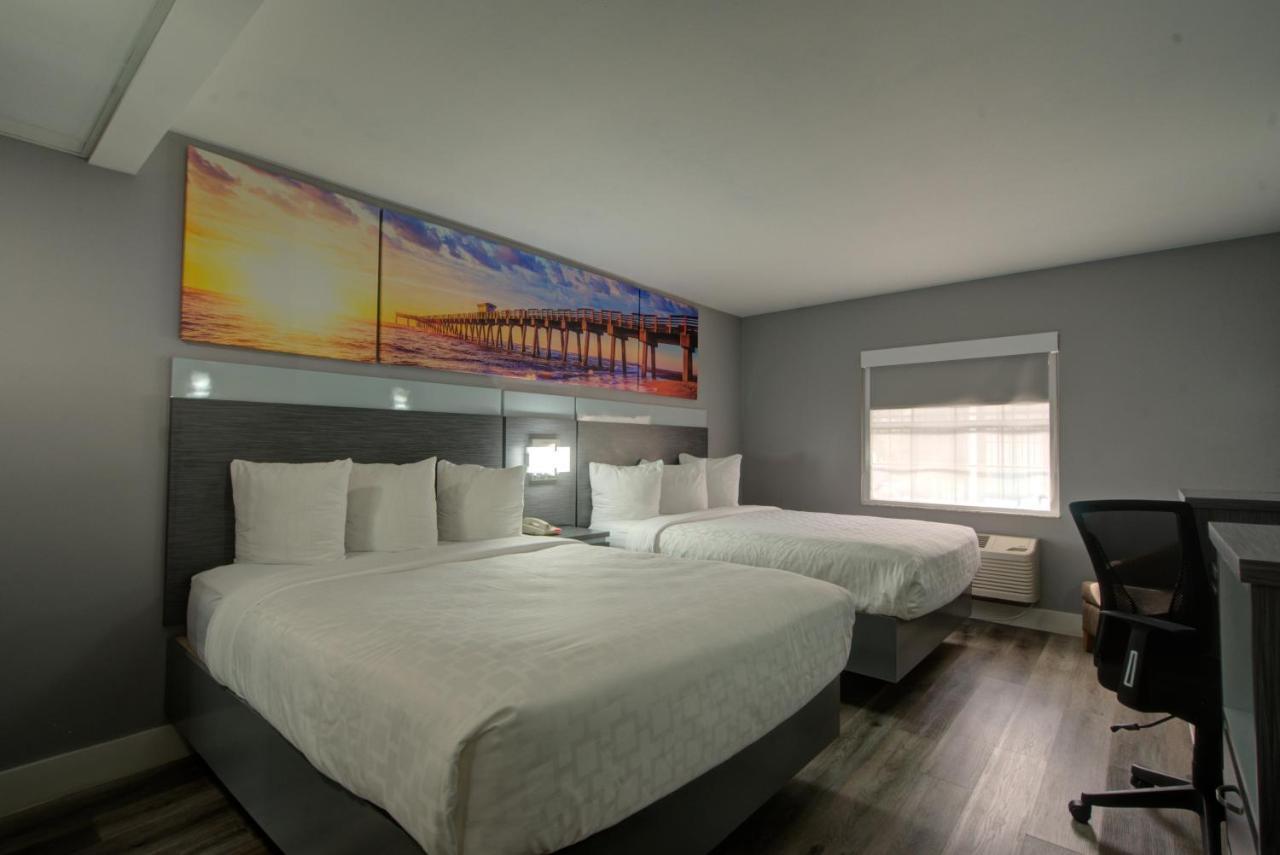 Hotel Clarion Pointe Tampa-Brandon Near Fairgrounds And Casino à Mango Extérieur photo