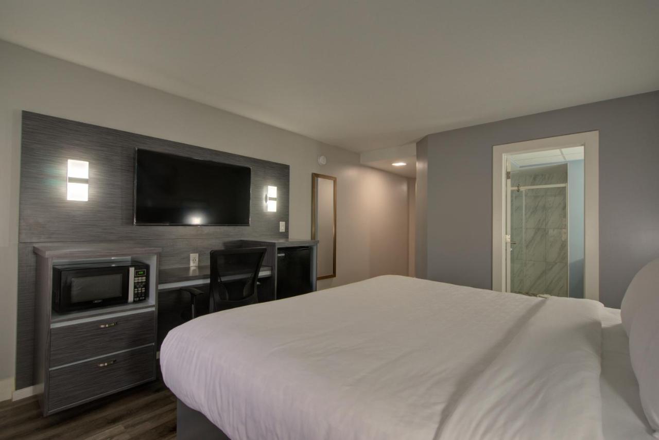 Hotel Clarion Pointe Tampa-Brandon Near Fairgrounds And Casino à Mango Extérieur photo
